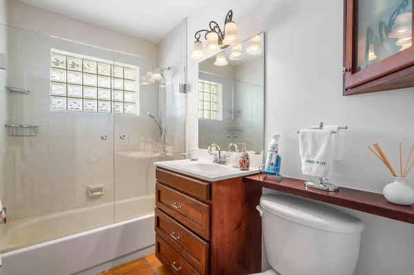 $5,900 | 2330 Northeast 48th Street, Lighthouse Point, FL 33064