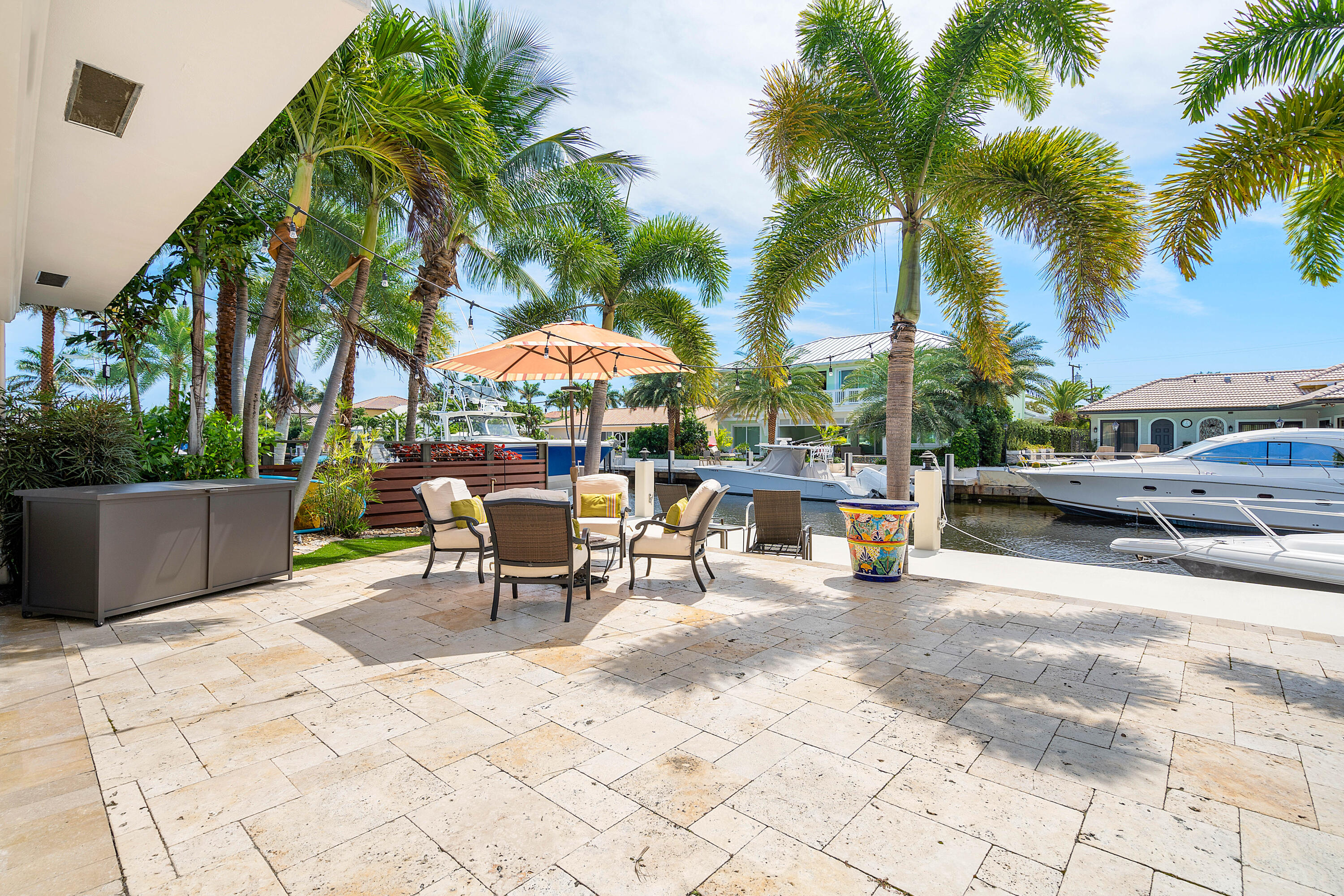 2330 Northeast 48th Street Lighthouse Point, FL 33064 - Photo 6 of 47 025-2330Northeast48thStreet-LighthousePo