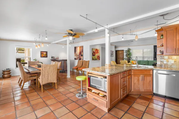 $5,900 | 2330 Northeast 48th Street, Lighthouse Point, FL 33064