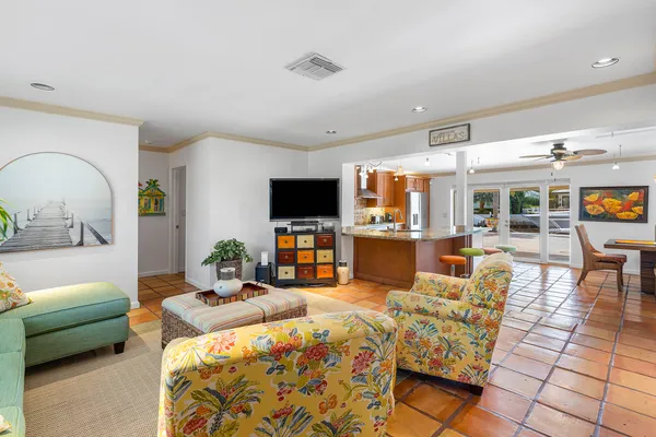 $5,900 | 2330 Northeast 48th Street, Lighthouse Point, FL 33064