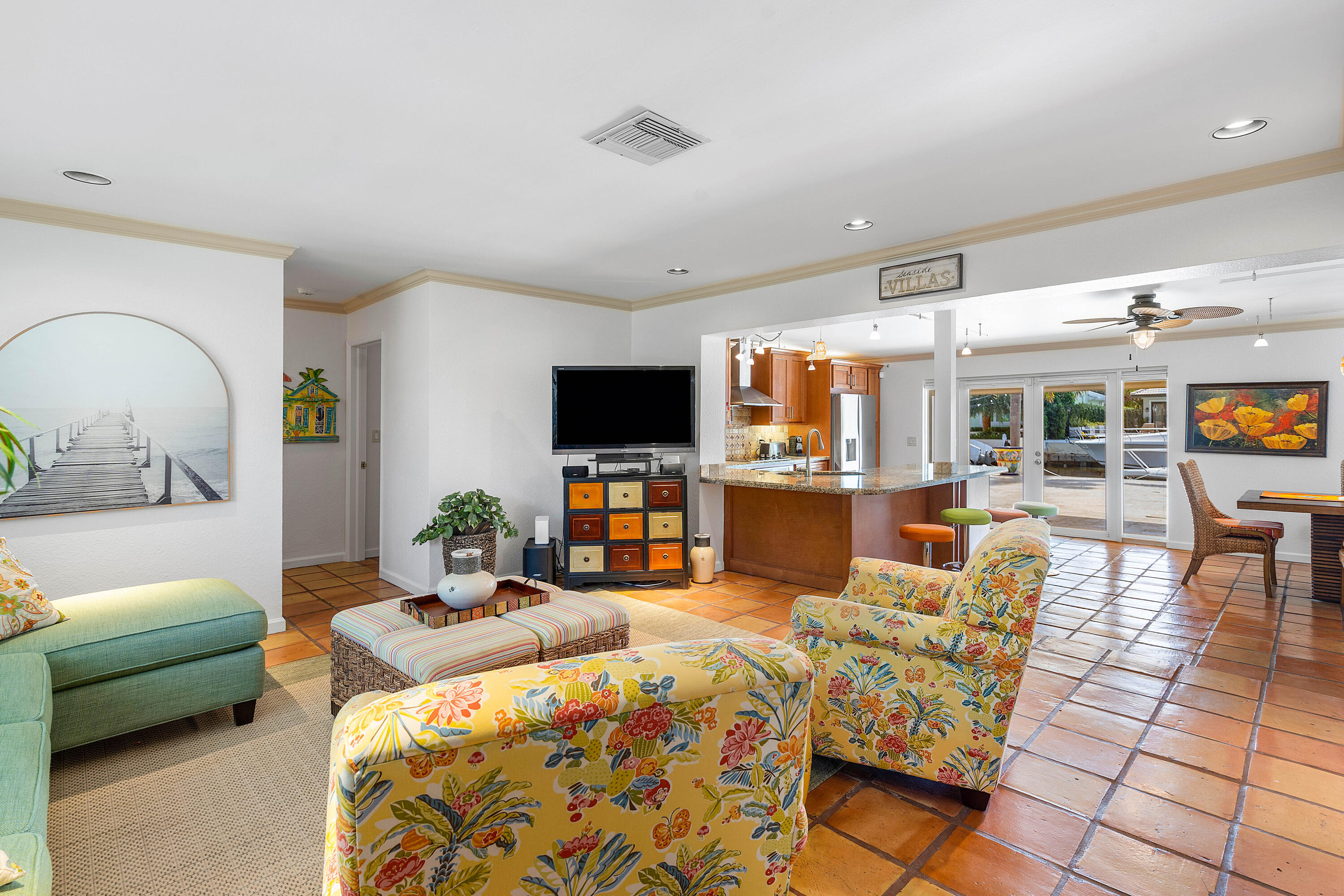 2330 Northeast 48th Street Lighthouse Point, FL 33064 - Photo 10 of 47 007-2330Northeast48thStreet-LighthousePo