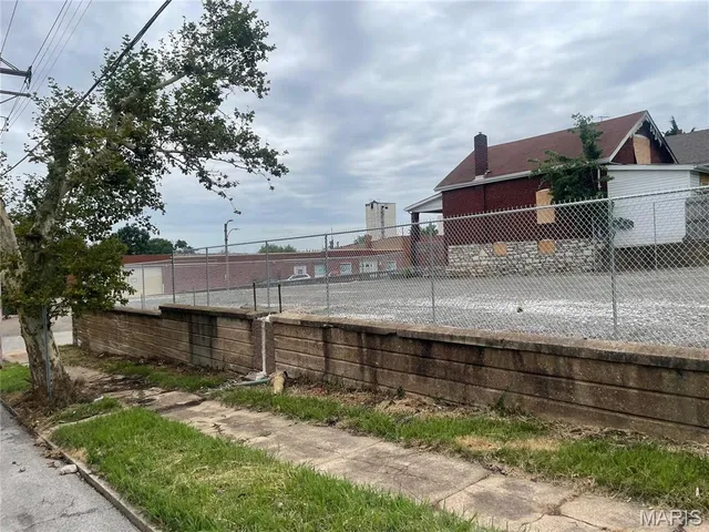 $90,000 | 4301 Gravois Avenue, St. Louis, MO 63116
