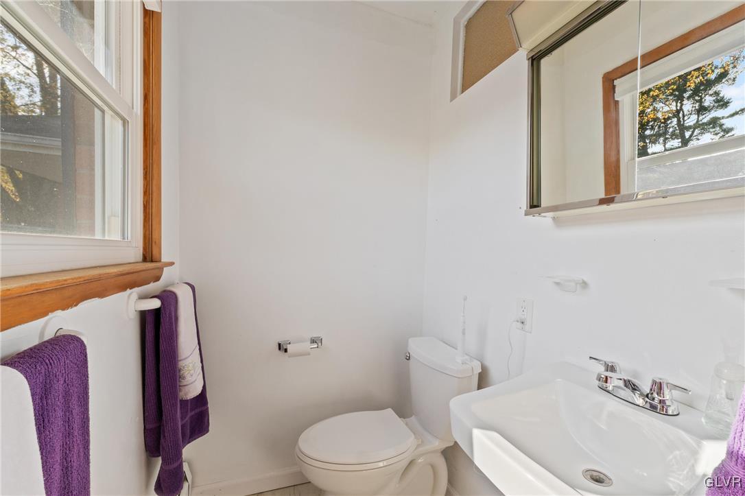3049 Avon Road Bethlehem, PA 18017 - Photo 8 of 20 Gallery Image 8