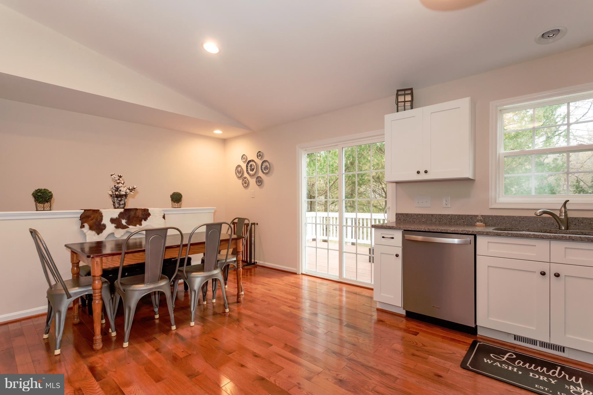 11305 Russell Road Purcellville, VA 20132 - Photo 11 of 29 Beautiful Quartz countertops
