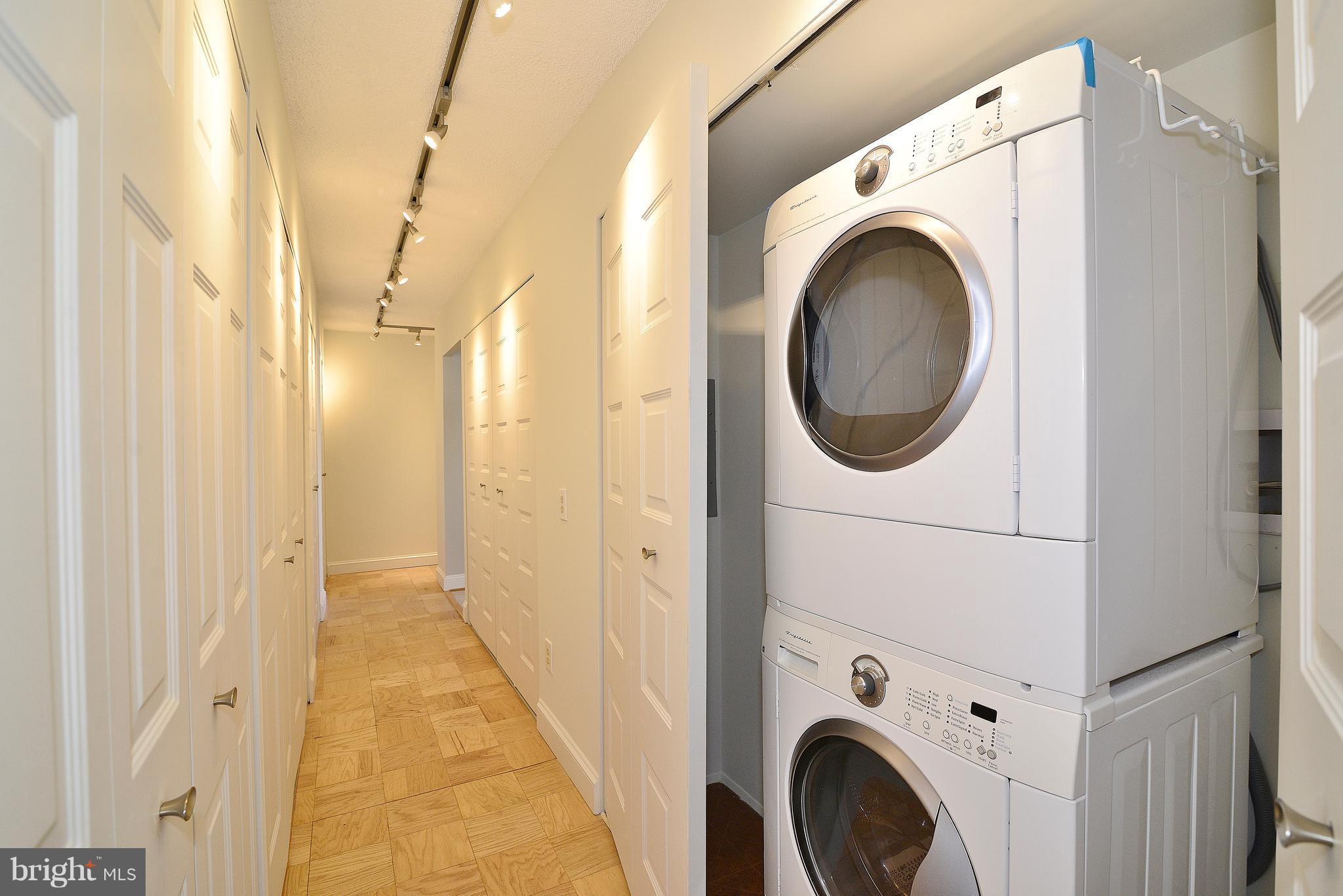 501 Slaters Lane, Unit 1019 Alexandria, VA 22314 - Photo 16 of 28 Front-load Washer & Dryer in Unit