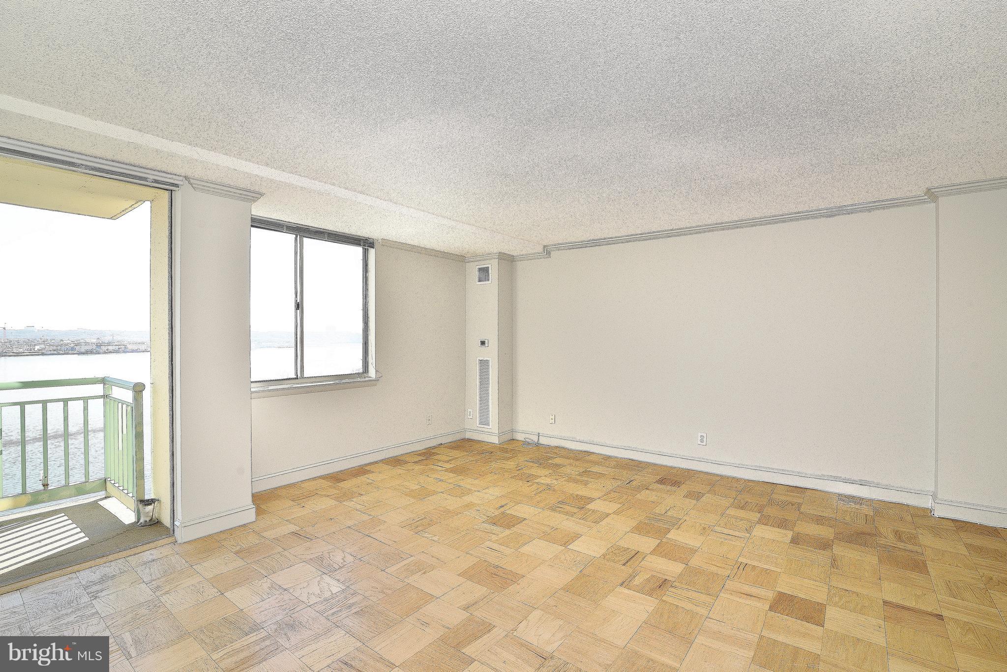 501 Slaters Lane, Unit 1019 Alexandria, VA 22314 - Photo 7 of 28 Living Room