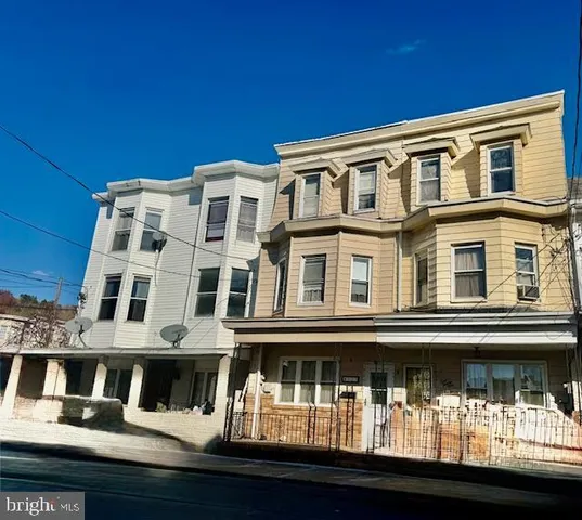 a large building with a lot of windows