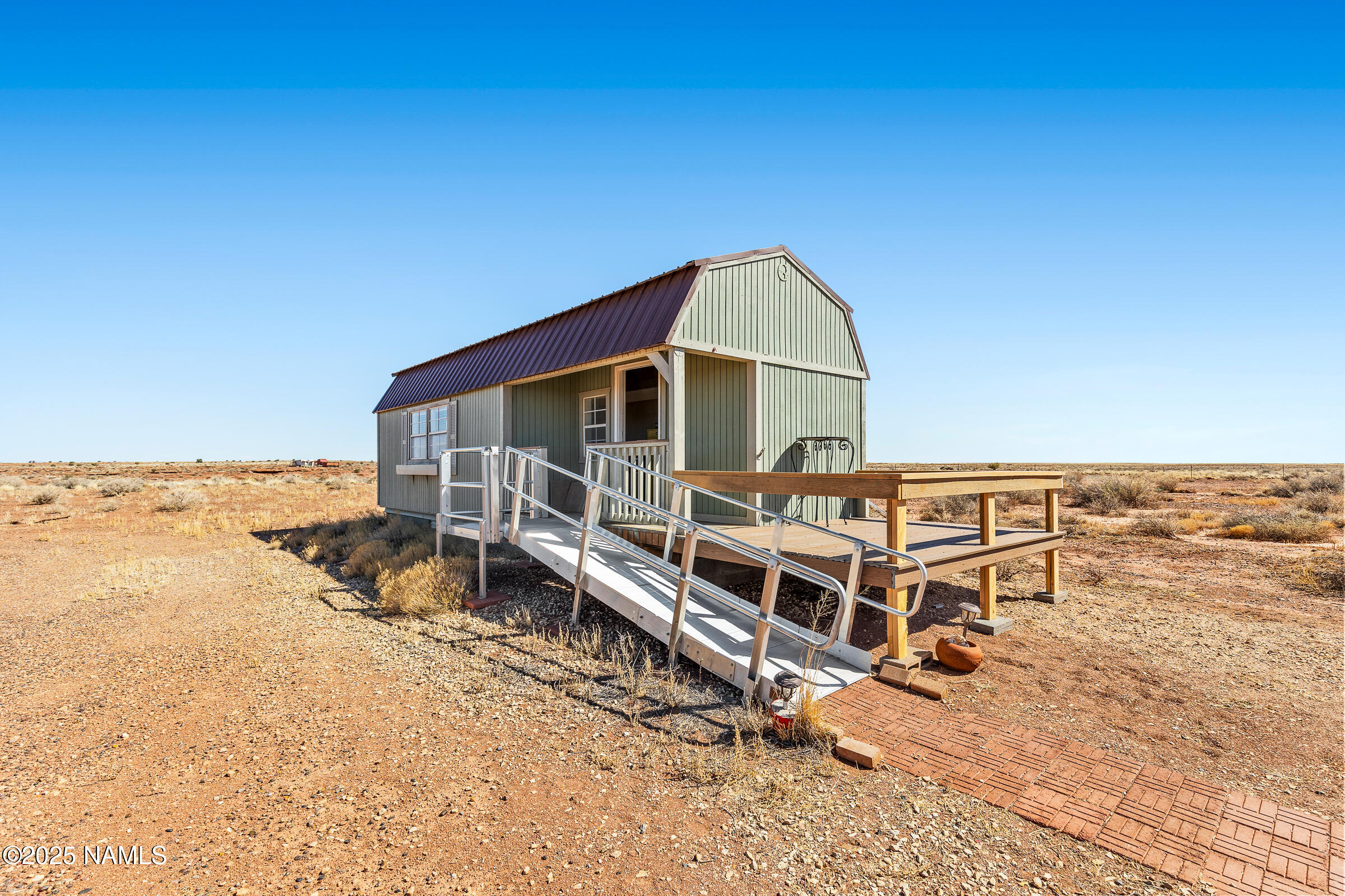 42 Red Dog Road Winslow, AZ 86047 - Photo 19 of 49 42 Red Dog Rd Winslow-43