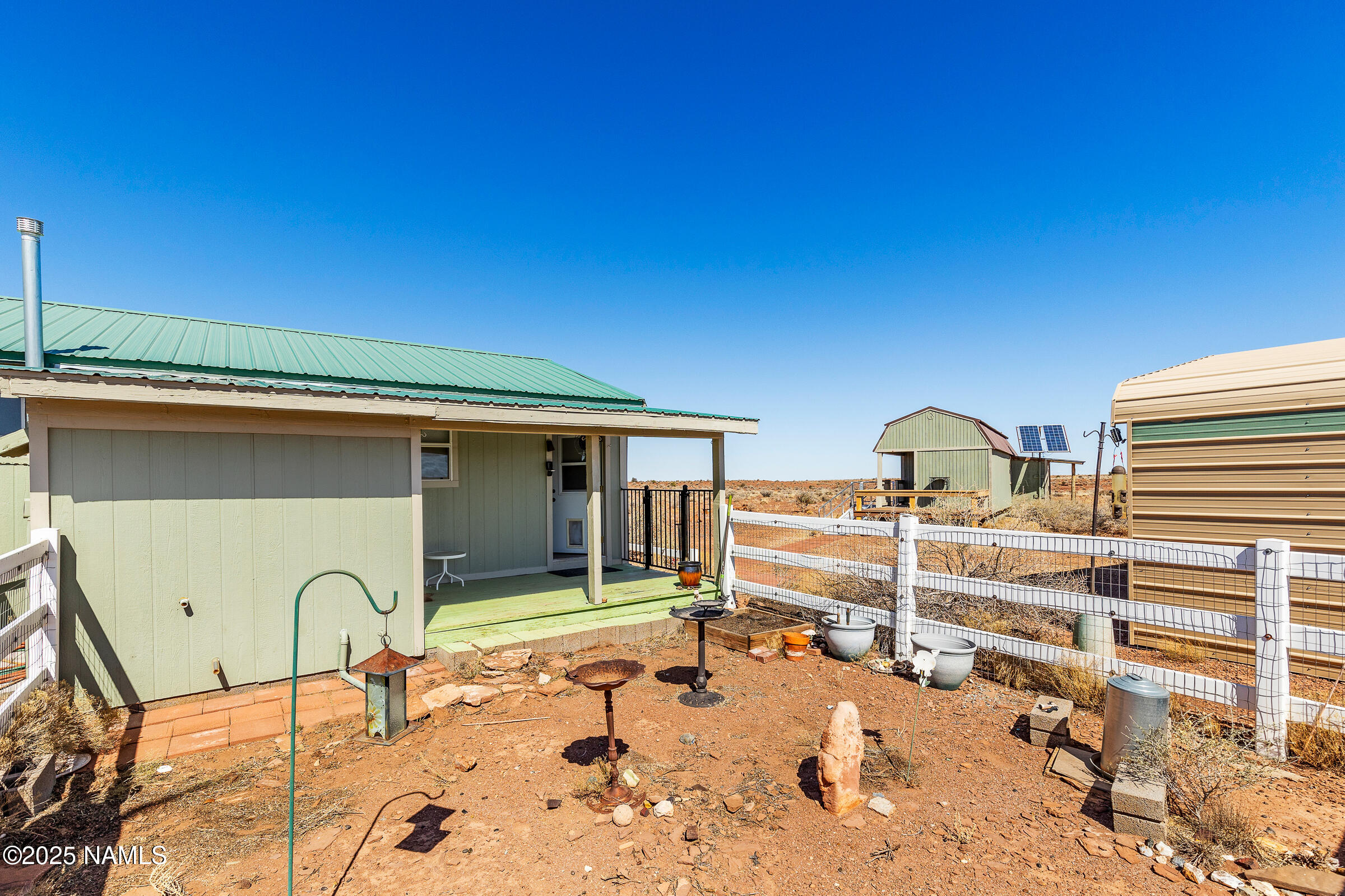 42 Red Dog Road Winslow, AZ 86047 - Photo 10 of 49 42 Red Dog Rd Winslow-34