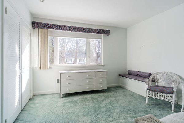 62 Fenwick Road Newton, MA 02468 - Photo 14 of 17