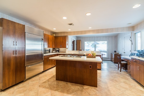 62 Fenwick Road Newton, MA 02468 - Photo 5 of 17