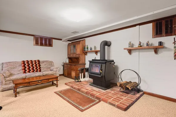 $635,000 | 11285 Chesterville Road, Moores Hill, IN 47032