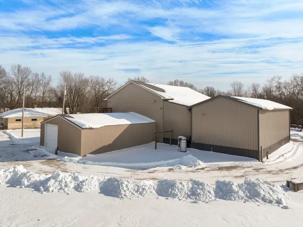 $635,000 | 11285 Chesterville Road, Moores Hill, IN 47032