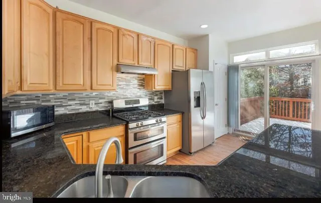 $2,900 | 46801 Sweet Birch Terrace, Sterling, VA 20164