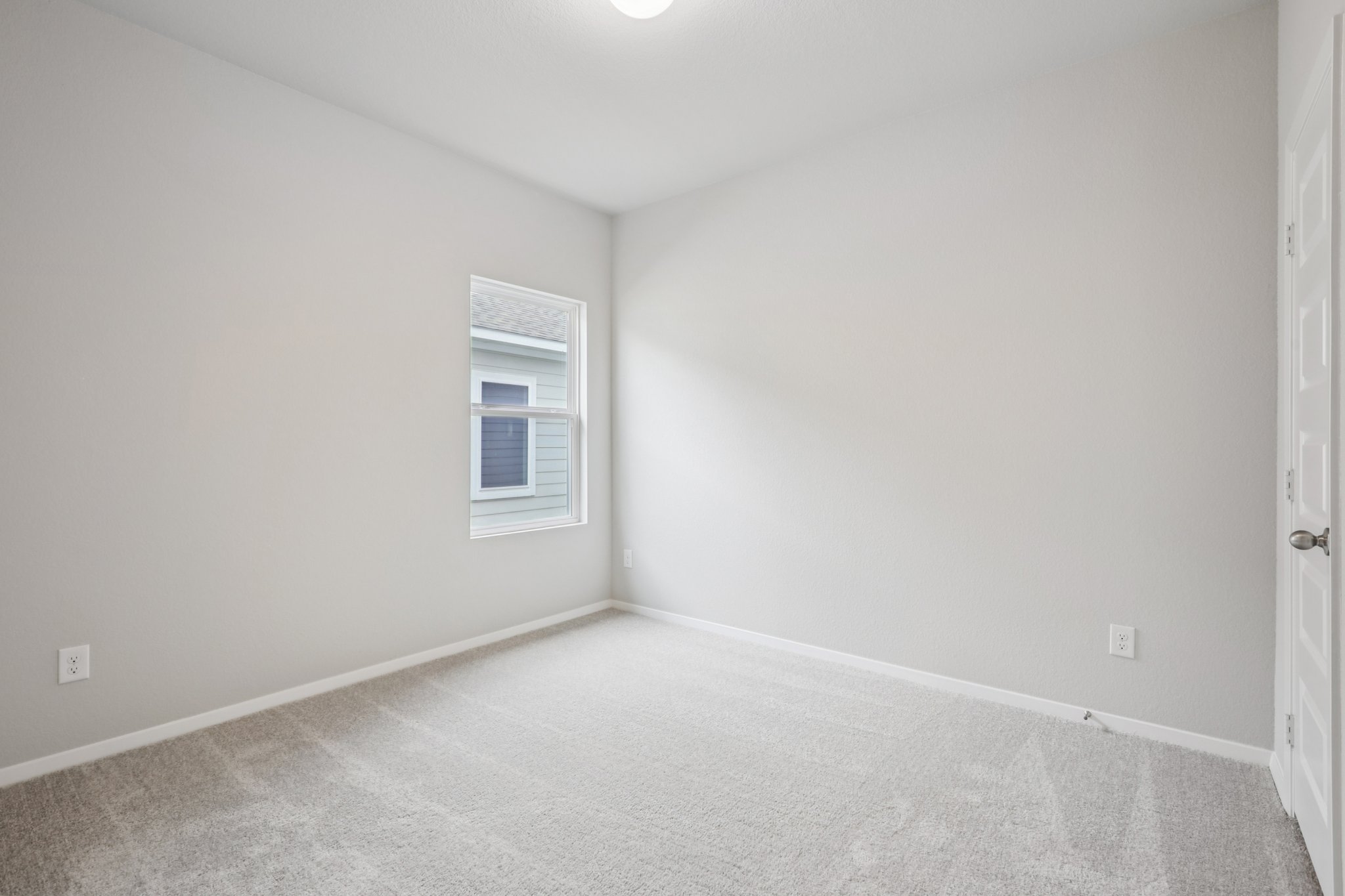 104 Summer Drive Elgin, TX 78621 - Photo 24 of 40 a view of an empty room with a window