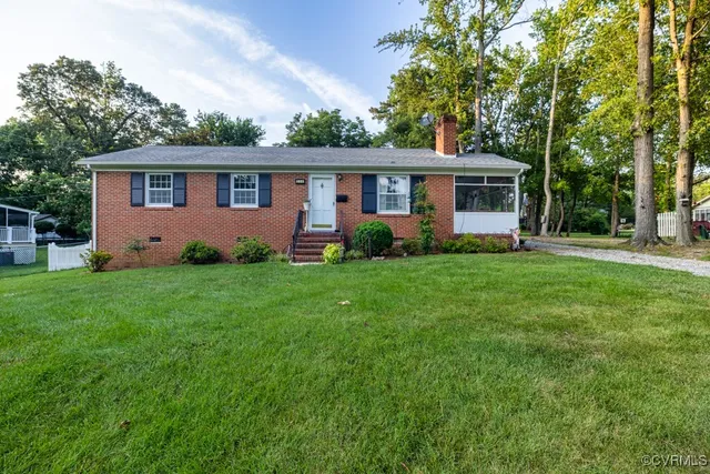 $225,000 | 504 6th Street, Blackstone, VA 23824