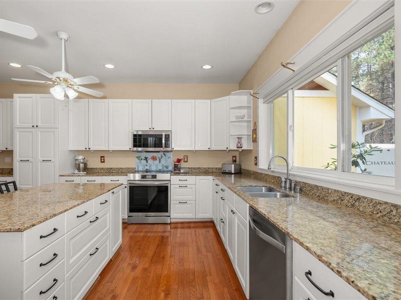 720 West Fender Road Deer Park, WA 99006 - Photo 7 of 31 Gallery Image 7