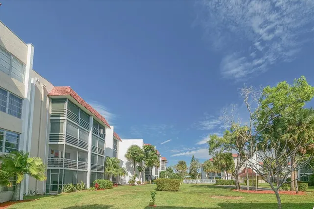 $95,000 | 3531 Inverrary Drive, Unit 407, Lauderhill, FL 33319