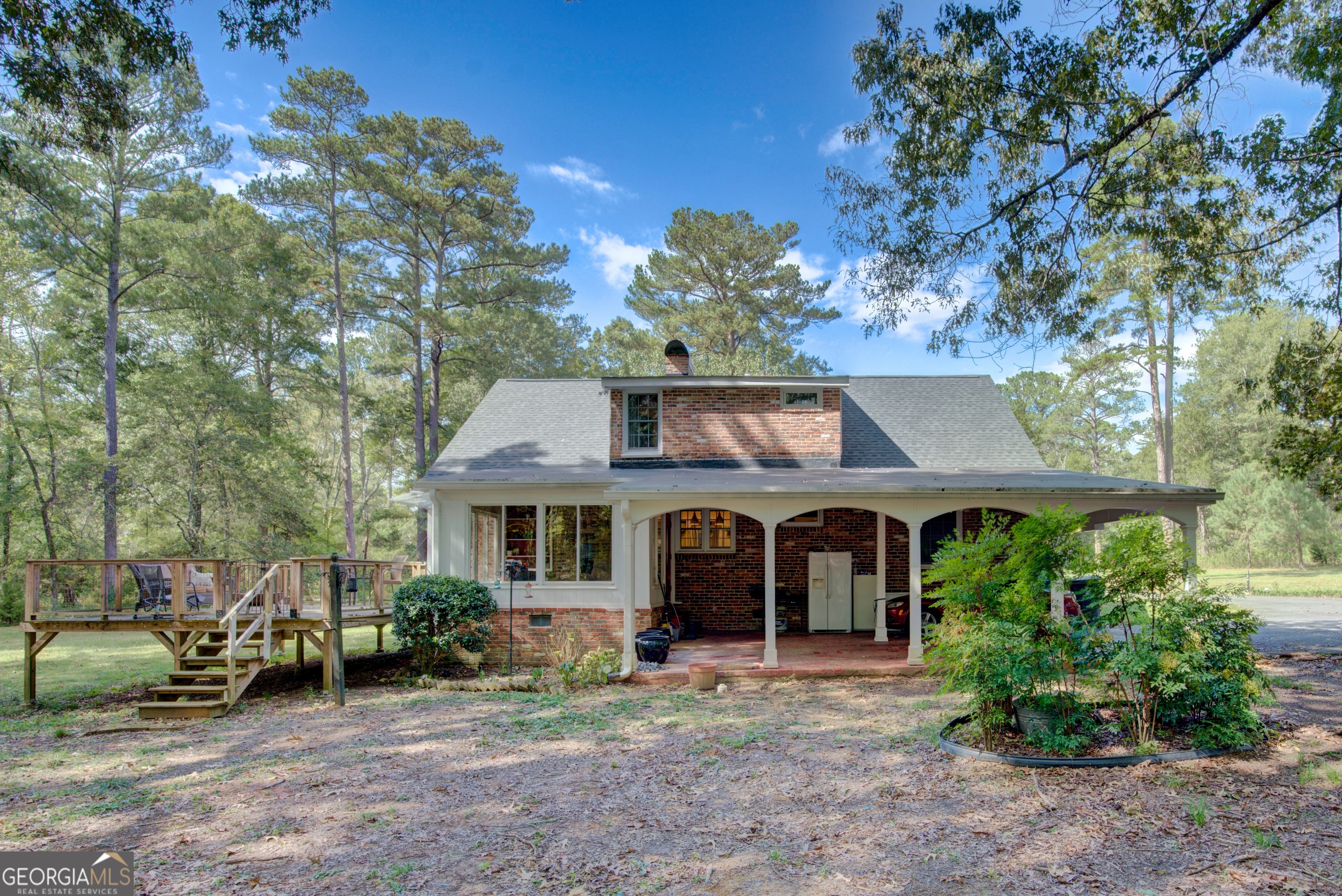 521 West John Hand Road Cedartown, GA 30125 - Photo 5 of 43 a view of a yard in front of a house