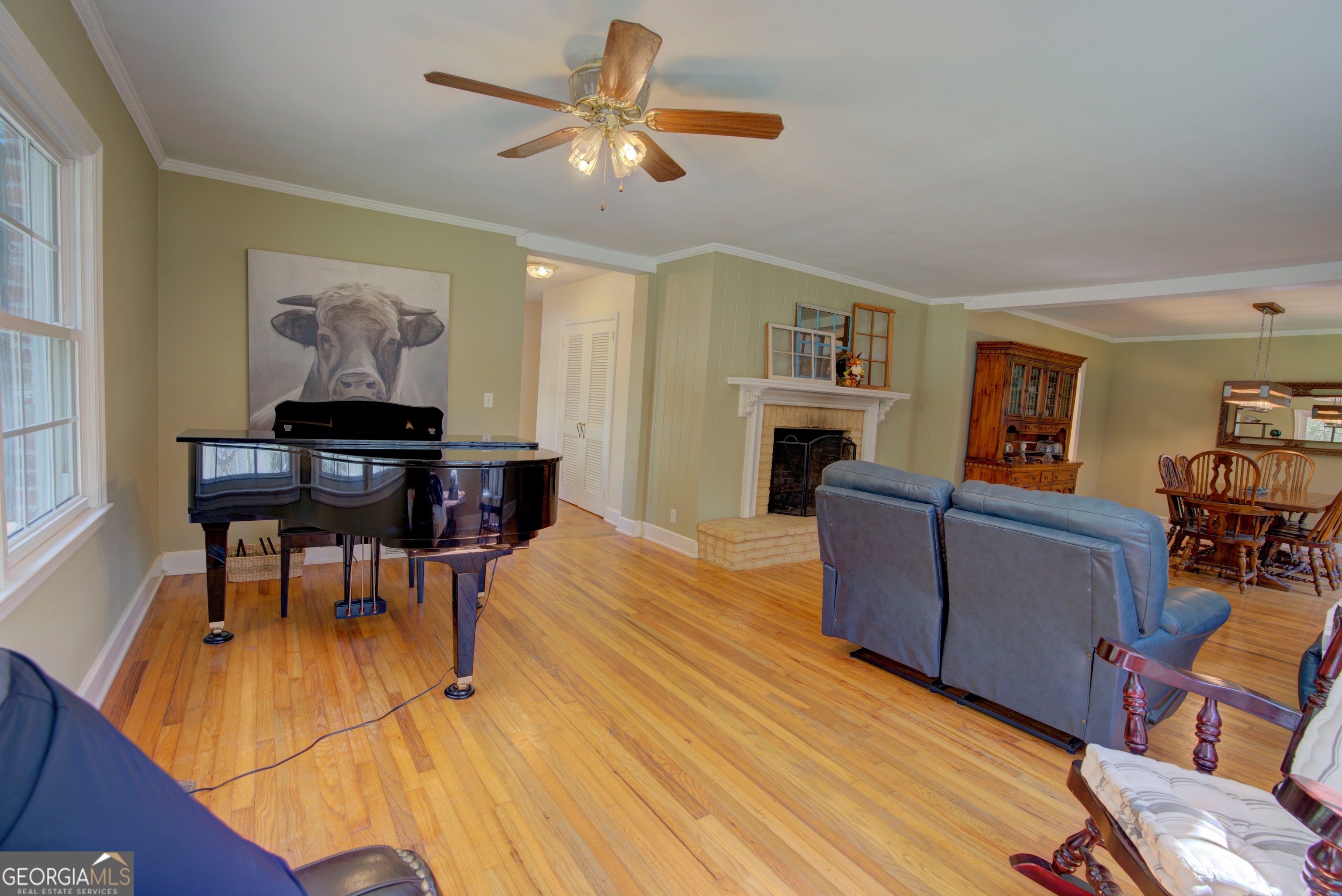 521 West John Hand Road Cedartown, GA 30125 - Photo 9 of 43 a living room with furniture and a wooden floor