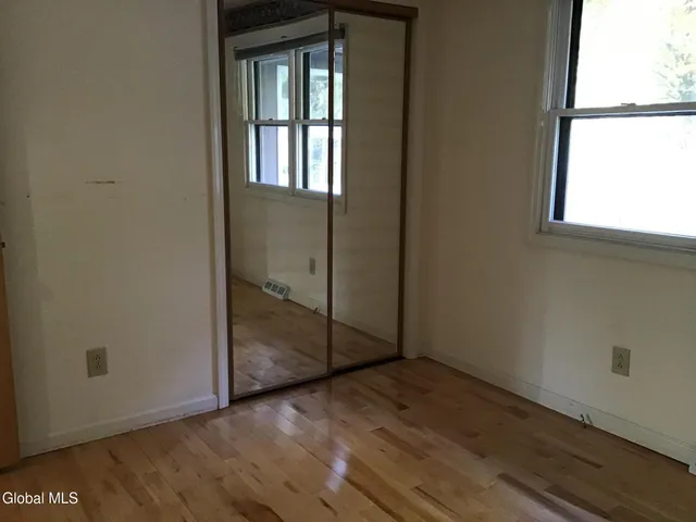 $569,900 | 9 Laurel Drive, Colonie, NY 12211