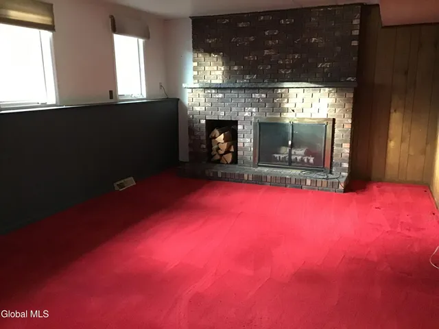 $569,900 | 9 Laurel Drive, Colonie, NY 12211