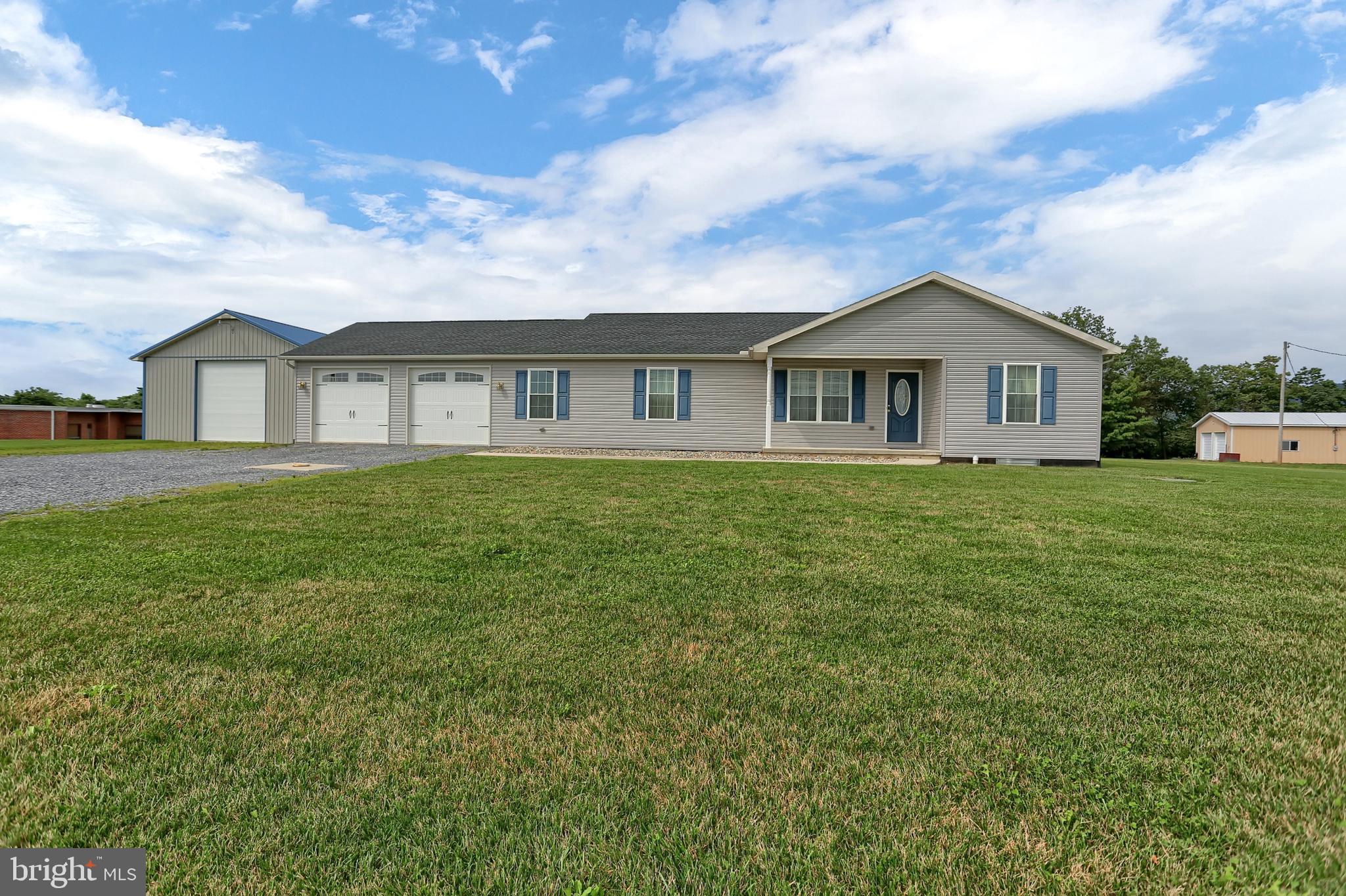 8986 Roxbury Road Orrstown, PA 17244 - Photo 1 of 44 8986 Roxbury Rd, Lurgan