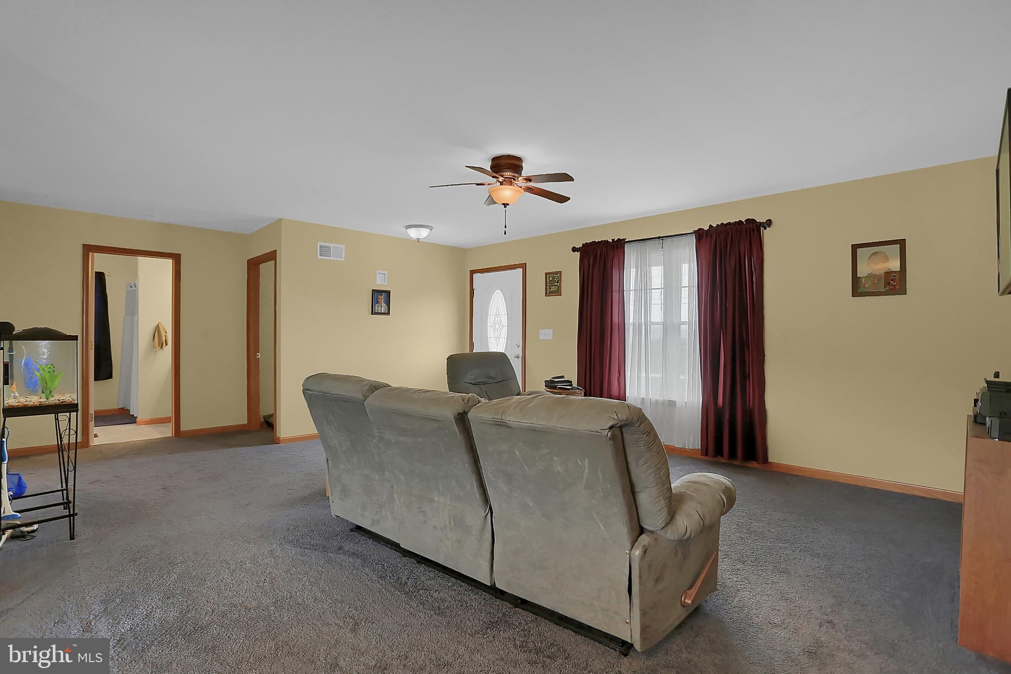 8986 Roxbury Road Orrstown, PA 17244 - Photo 8 of 44 Gallery Image 8