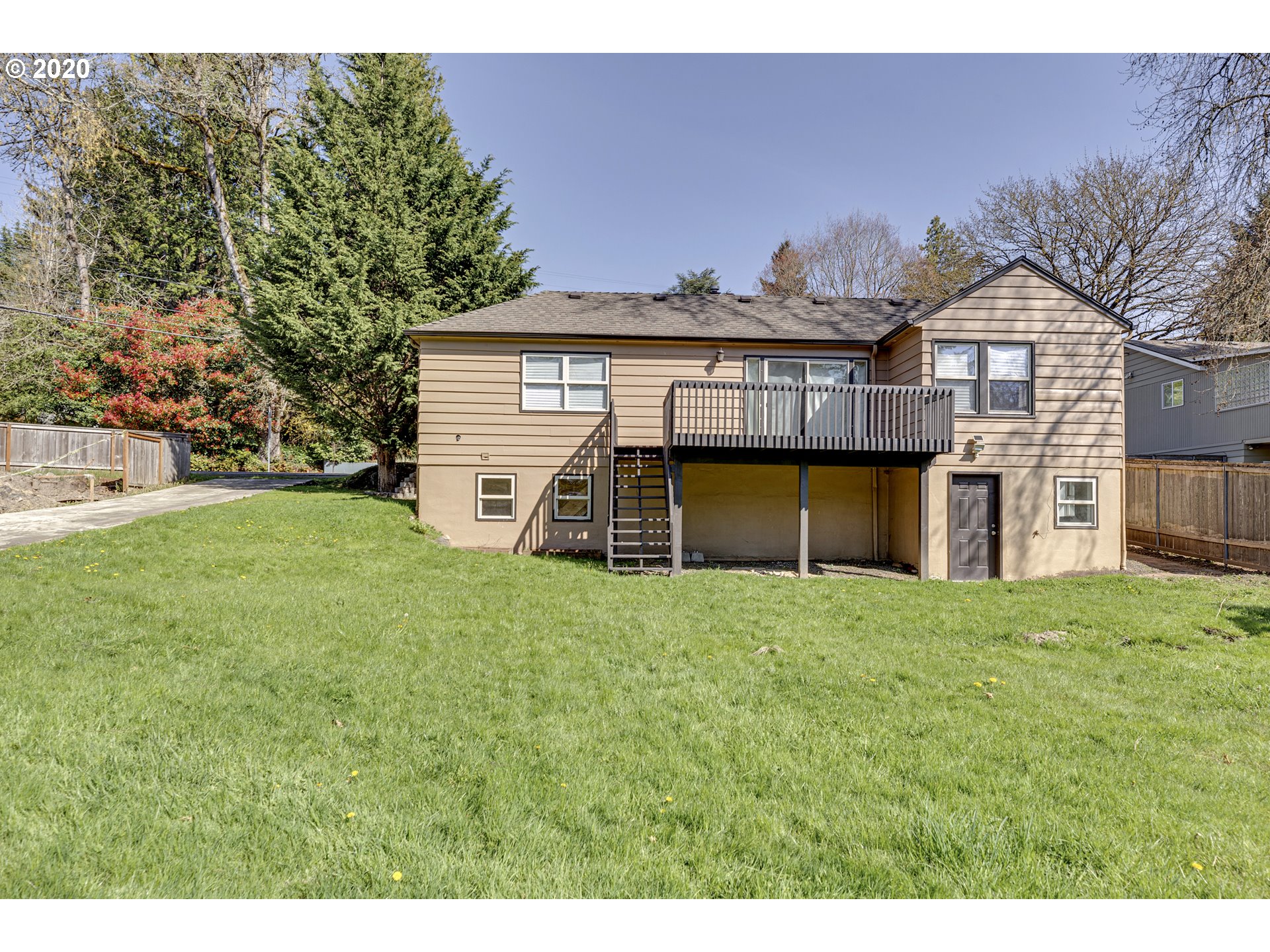 1040 Southwest Taylors Ferry Road Portland, OR 97219 - Photo 22 of 23 Gallery Image 22
