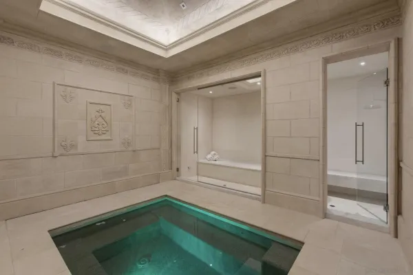 a view of a livingroom with furniture window and outside view