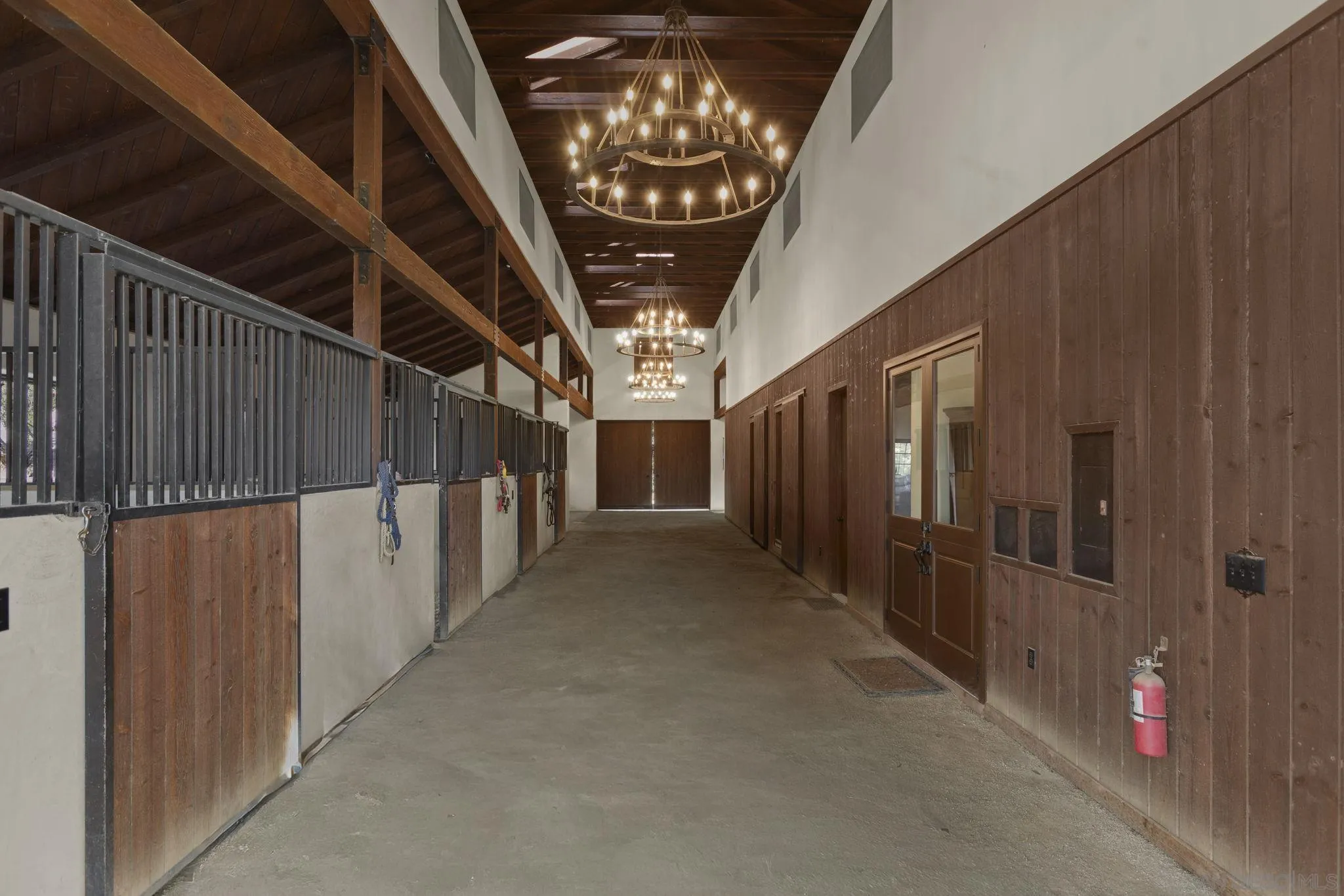 17872 Via De Fortuna Rancho Santa Fe, CA 92067 - Photo 39 of 53 a view of entryway