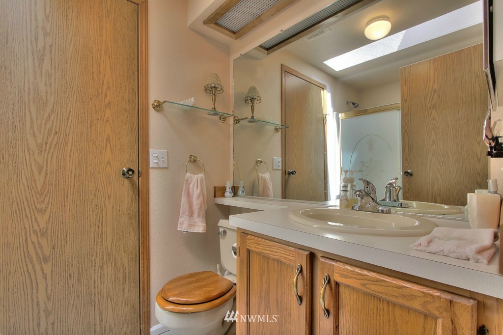 24310 S Park Bothell, WA 98021 - Photo 19 of 25
