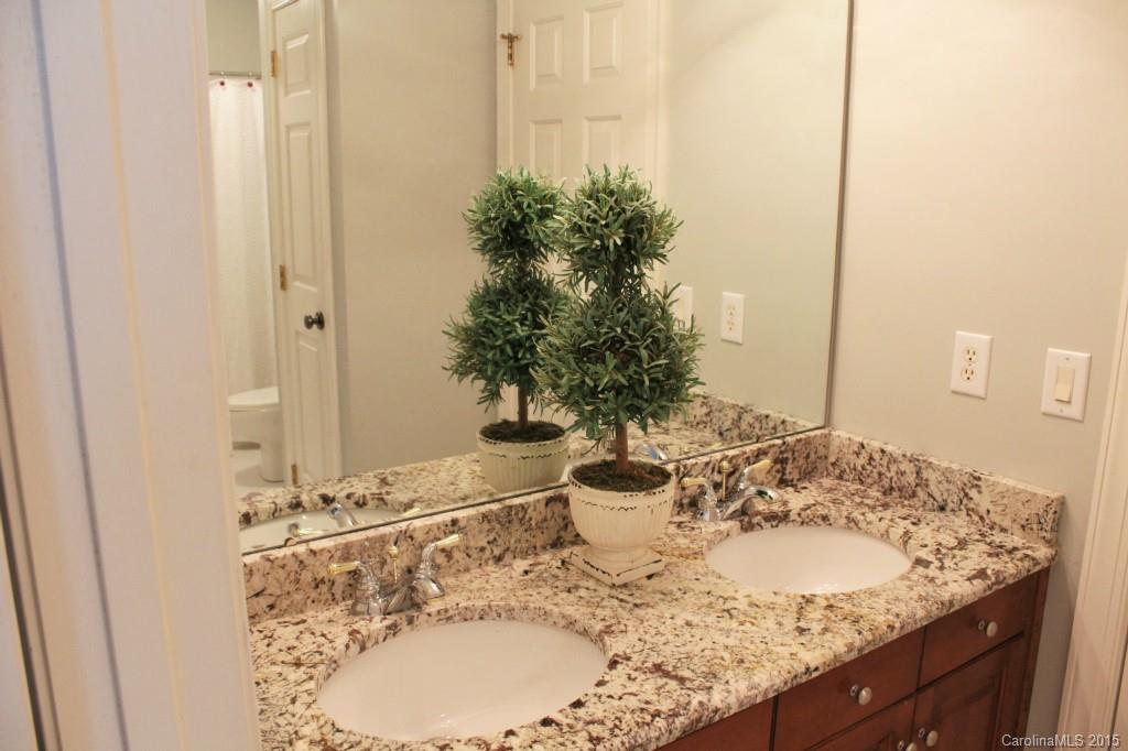 134 Sardis Pointe Road Matthews, NC 28105 - Photo 19 of 24 Gallery Image 19