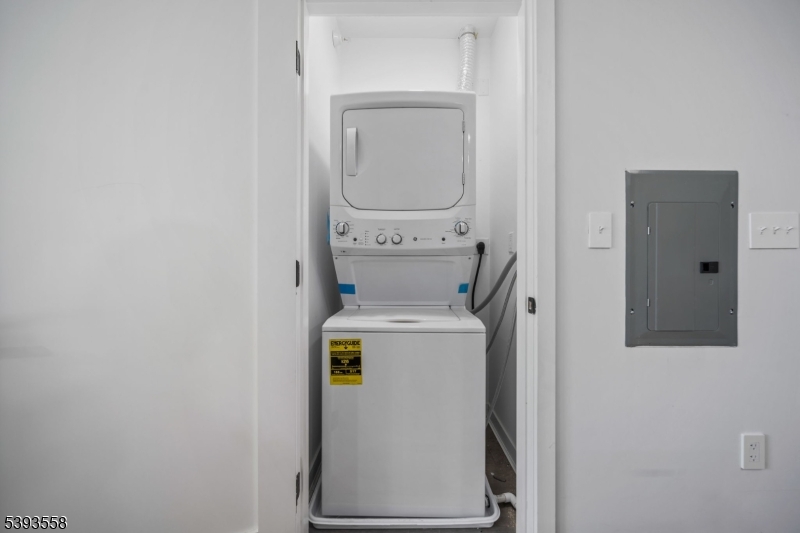 37 Farrand Street, Unit 402 Bloomfield, NJ 07003 - Photo 25 of 37