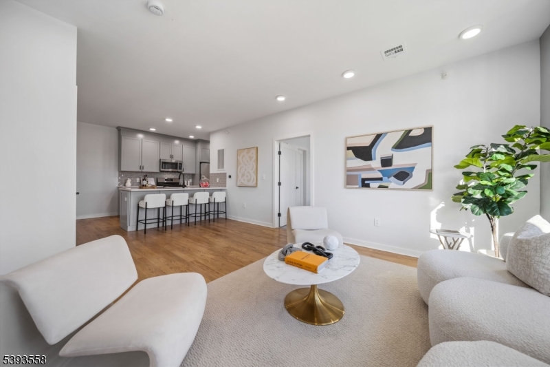 37 Farrand Street, Unit 402 Bloomfield, NJ 07003 - Photo 6 of 37