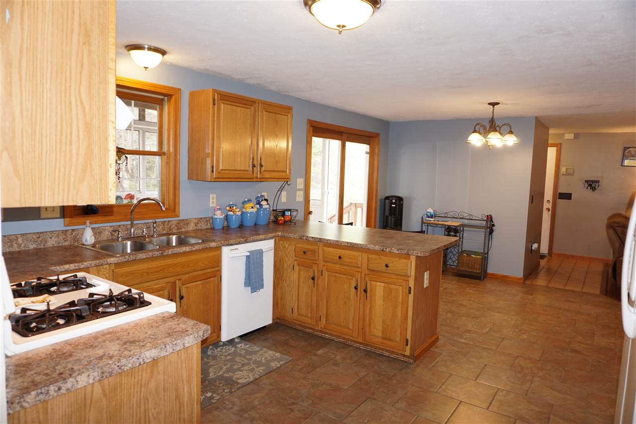 39 Level Street Merrimack, NH 03054 - Photo 4 of 20 Gallery Image 4