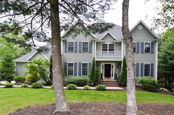 64 Highridge Road Bellingham, MA 02019 - Photo 1 of 19 Gallery Image 1