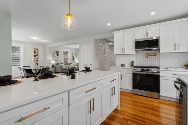 $999,000 | 11 Quincy Avenue, Norwood, MA 02062