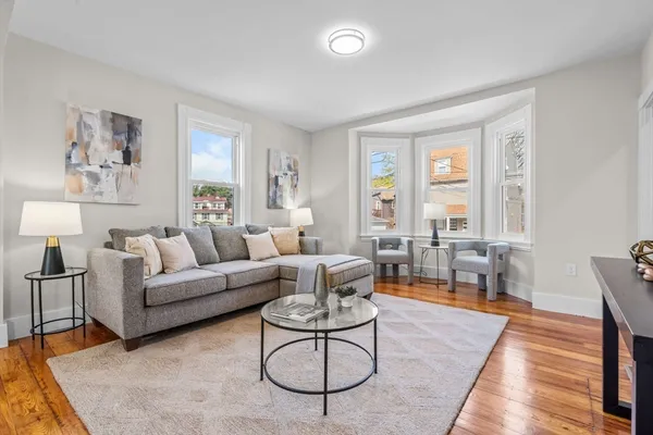 $999,000 | 11 Quincy Avenue, Norwood, MA 02062