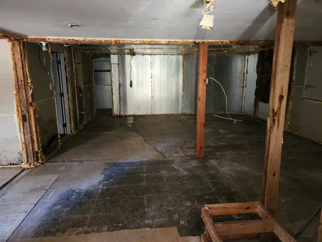 $151,499 | 422 Texla Road, Vidor, TX 77662