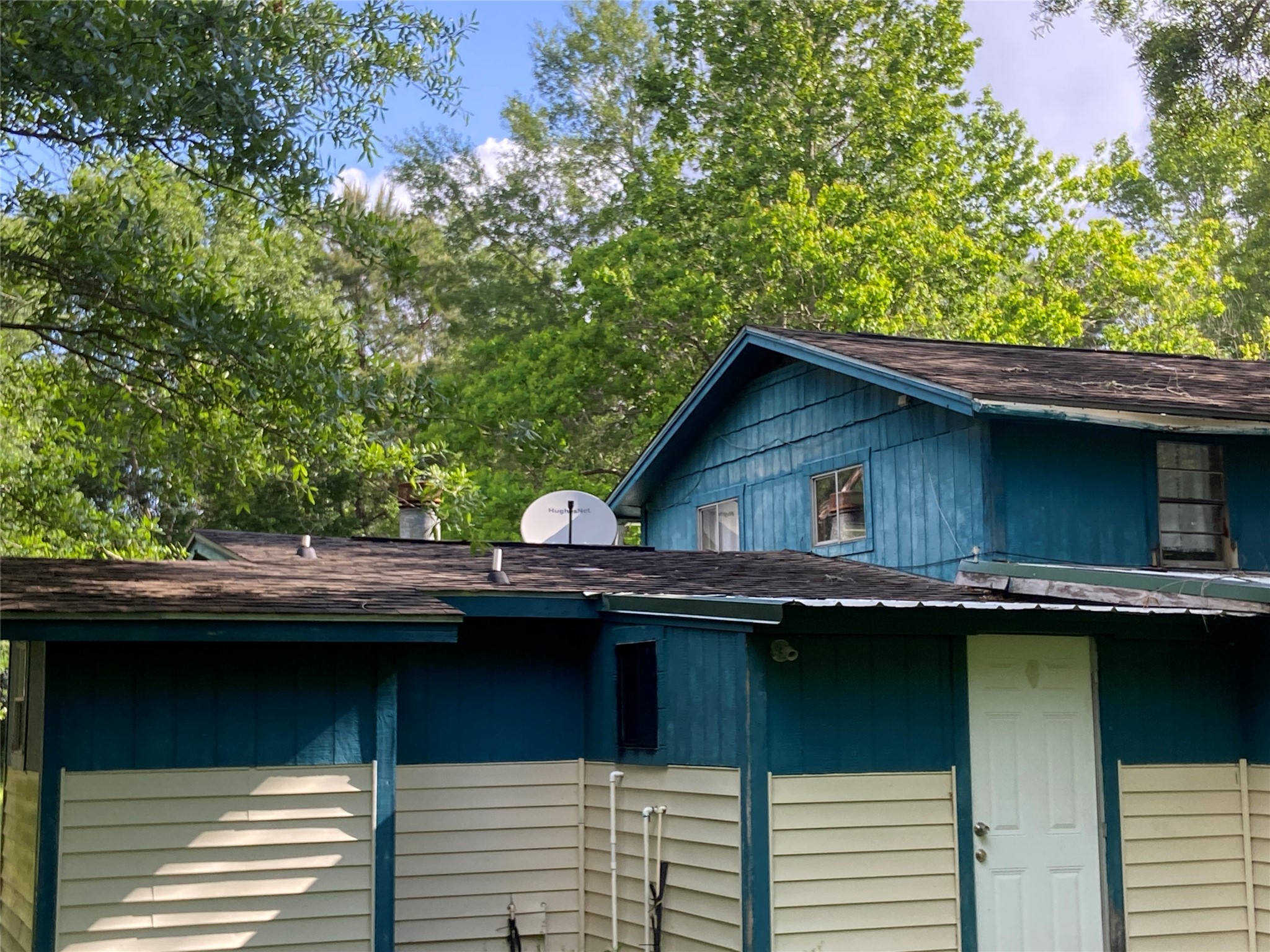 422 Texla Road Vidor, TX 77662 - Photo 8 of 9 a backyard of a house