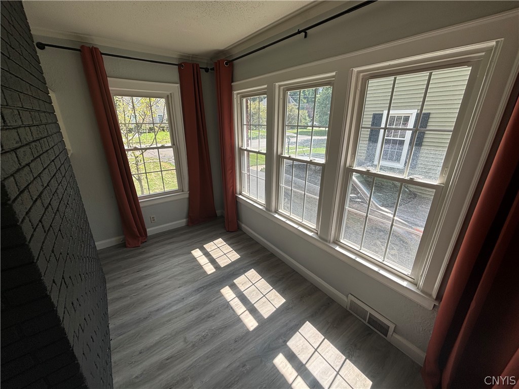 102 Wellington Road De Witt, NY 13214 - Photo 4 of 35