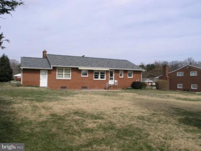 9913 Marilynn Road Perry Hall, MD 21128 - Photo 2 of 7 Exterior (Rear)