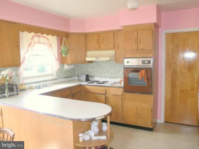 9913 Marilynn Road Perry Hall, MD 21128 - Photo 5 of 7 Kitchen