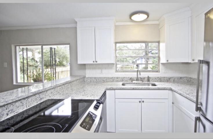 490 Woodland Shores Road, Unit A Charleston, SC 29412 - Photo 2 of 5 Duplex A Kitchen