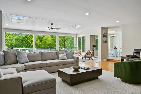 $3,550,000 | 5 Sail Harbour Drive, Sherman, CT 06784