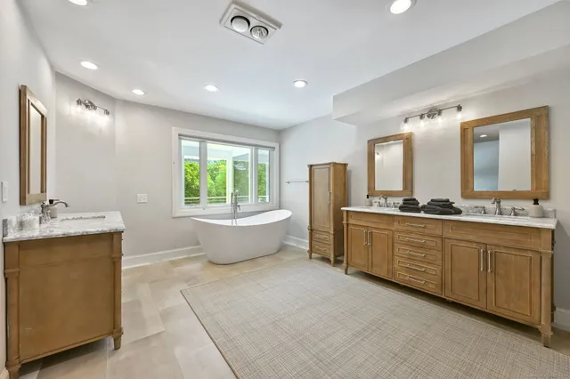 $3,550,000 | 5 Sail Harbour Drive, Sherman, CT 06784