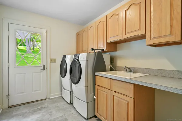 $3,550,000 | 5 Sail Harbour Drive, Sherman, CT 06784