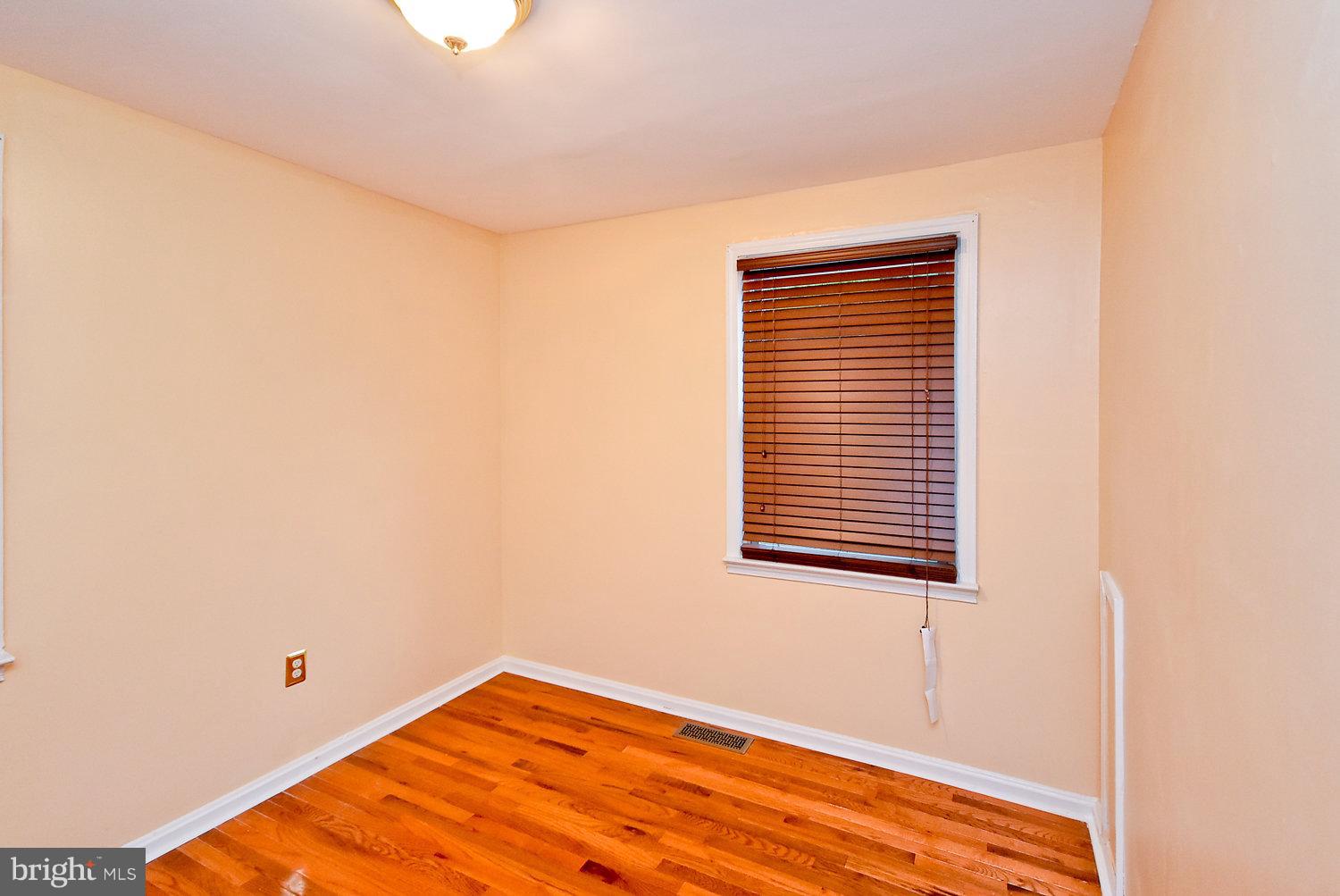 8005 Woodyard Road Clinton, MD 20735 - Photo 15 of 18 Bedroom