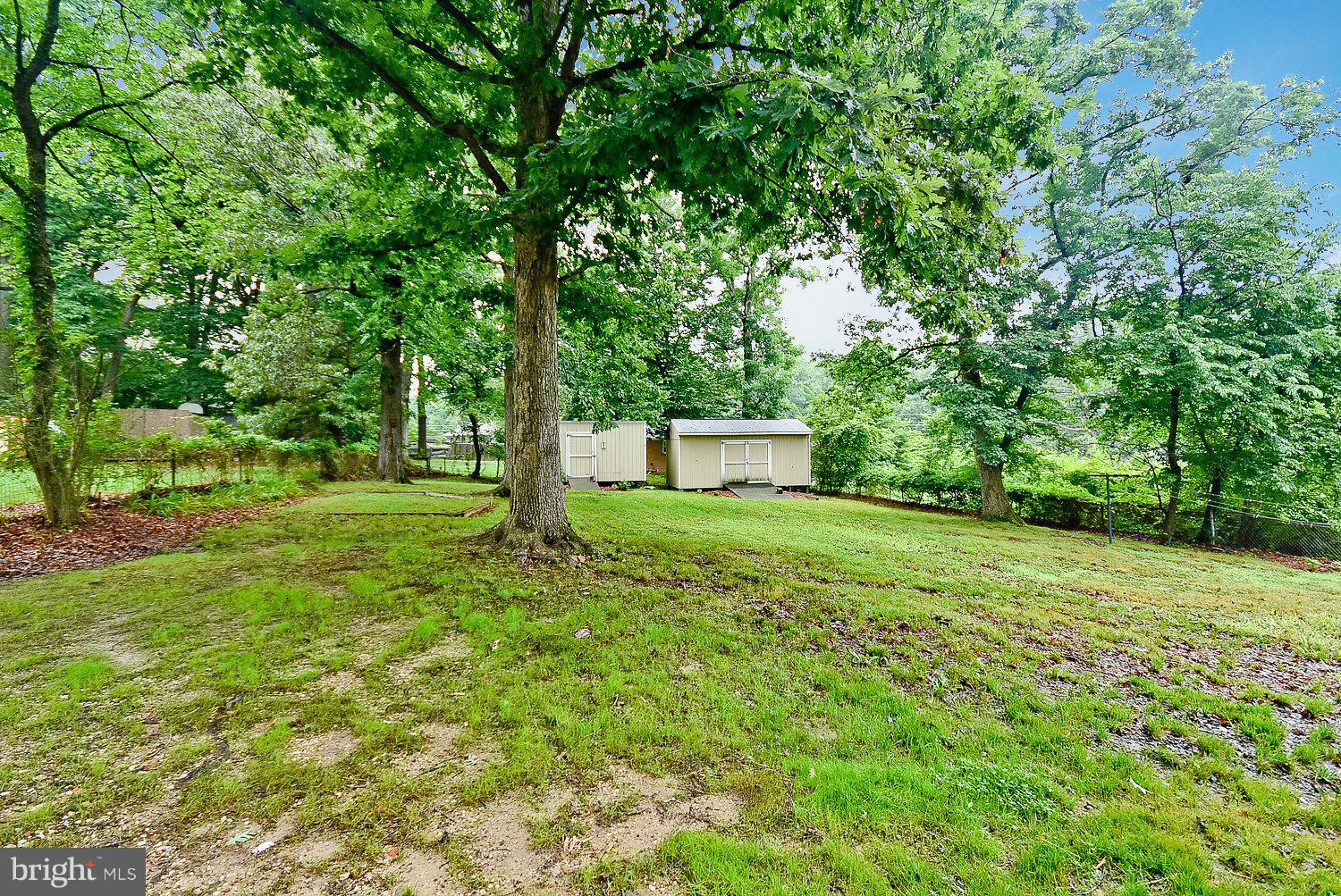 8005 Woodyard Road Clinton, MD 20735 - Photo 4 of 18 Exterior (Rear)